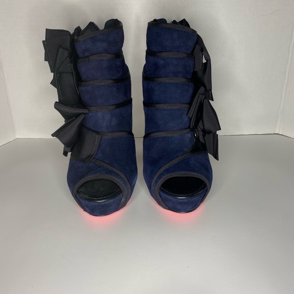 Suecomma Bonnie Blue Suede Peep toe with bows. Size 37.5. Gently worn for shoots